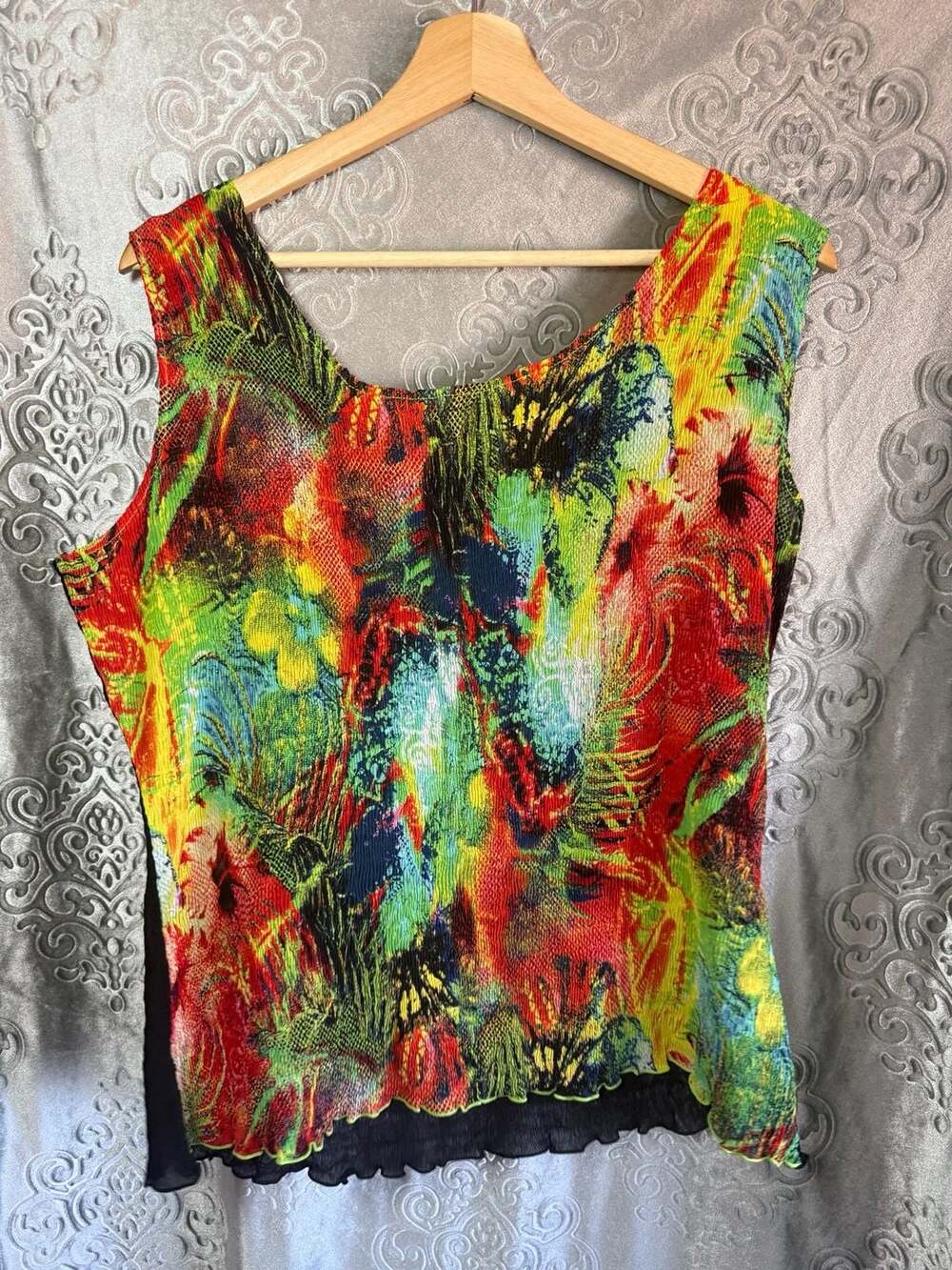 Multi-Color Abstract Print Crinkle Sleeveless Tank Top